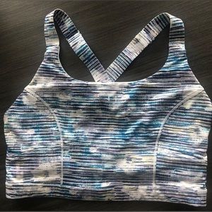 Lululemon sports bra
